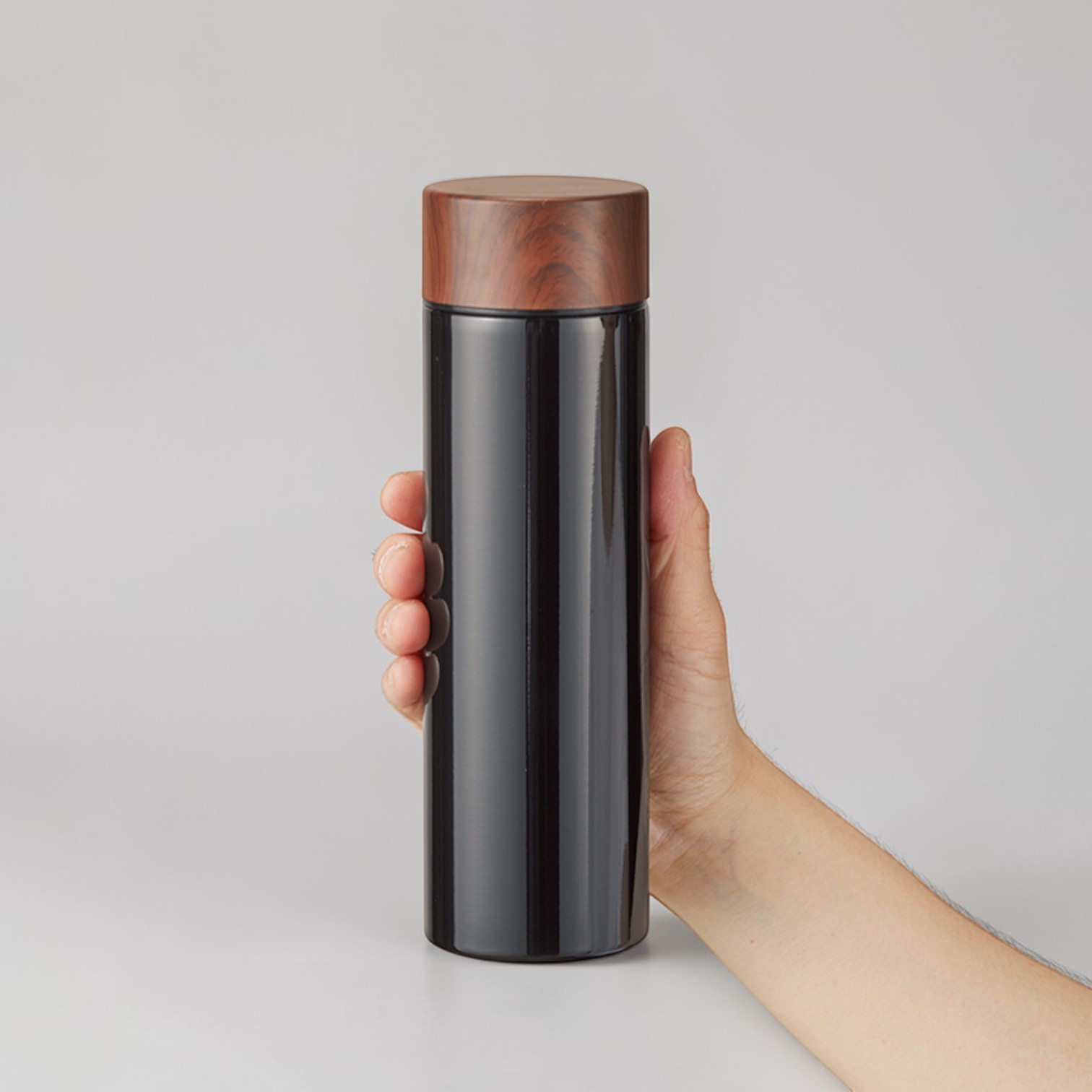 ボトル手持ちイメージ